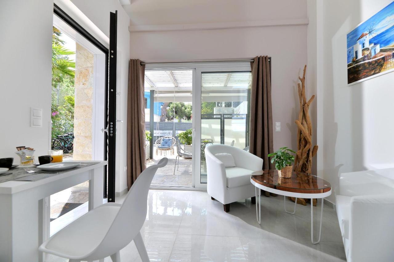 Alekos Luxury Suites Free 24H Transportation From - To Airport 아르테미다 외부 사진